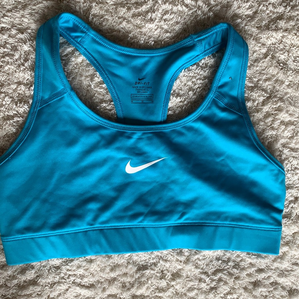 Nike DRI-FIT Sports Bra